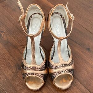 Darcos Argentine Tango Shoes Bronze and Brown Women's T-Strap Sandals 39